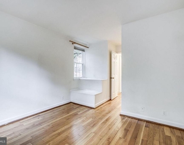2983 Columbus Street - Photo Thumbnail 13