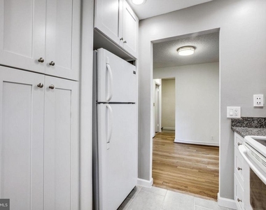 2983 Columbus Street - Photo Thumbnail 5