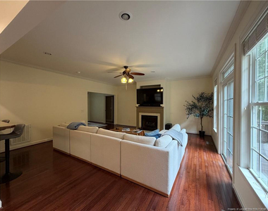 10 Grayson Place - Photo Thumbnail 2