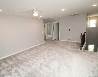 2621 Impulsion Drive - Photo Thumbnail 20