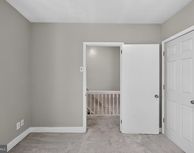 185 Baldwin Street - Photo Thumbnail 14