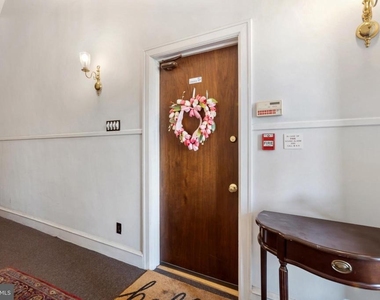 1326 S Broad Street - Photo Thumbnail 3
