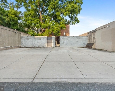 1326 S Broad Street - Photo Thumbnail 29