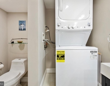 1326 S Broad Street - Photo Thumbnail 23