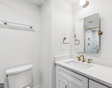 135 S 19th Street - Photo Thumbnail 11