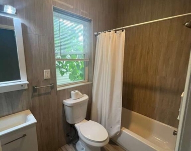 2028 E Firth Street - Photo Thumbnail 10