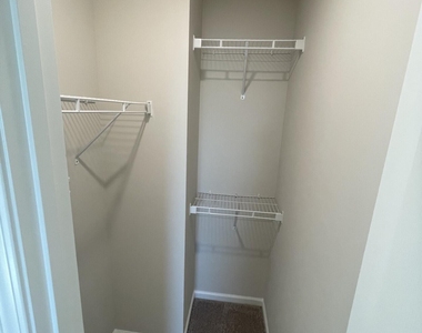 1007 Peony Lane - Photo Thumbnail 8