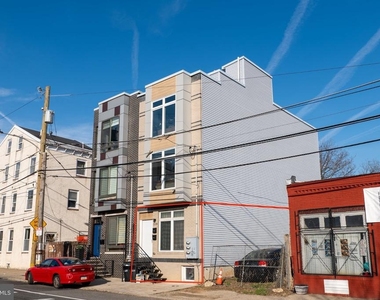 1239 N 19th Street - Photo Thumbnail 1