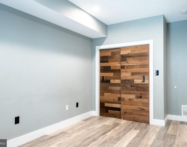 1239 N 19th Street - Photo Thumbnail 13