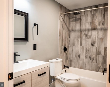 1239 N 19th Street - Photo Thumbnail 21