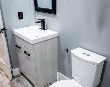 1239 N 19th Street - Photo Thumbnail 11
