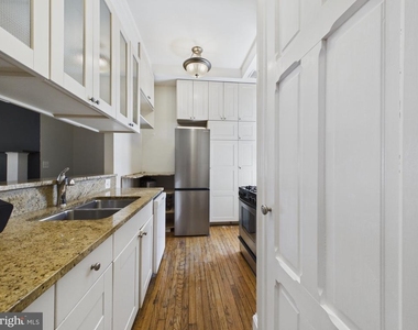 2220 Delancey Place - Photo Thumbnail 4