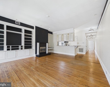 2220 Delancey Place - Photo Thumbnail 2