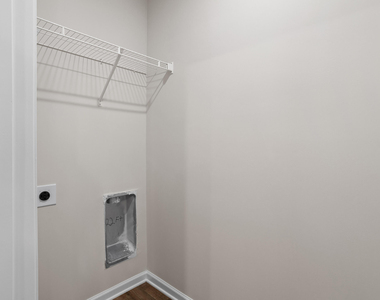 1025 Peony Lane - Photo Thumbnail 11