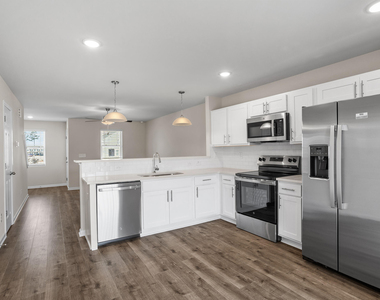 1025 Peony Lane - Photo Thumbnail 7