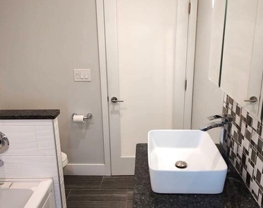 230 Wendover Street - Photo Thumbnail 28