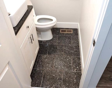 230 Wendover Street - Photo Thumbnail 14