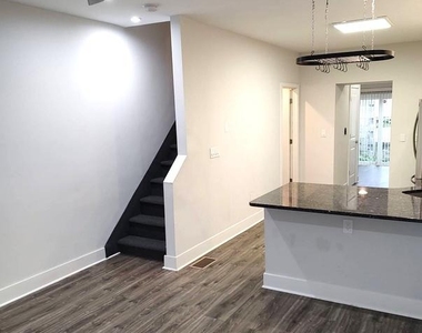 230 Wendover Street - Photo Thumbnail 25