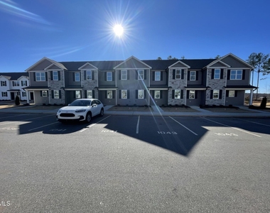 1043 Peony Lane - Photo Thumbnail 1