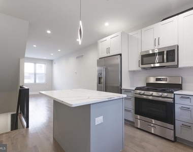 5126 Malcolm Street - Photo Thumbnail 3
