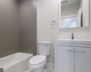 5126 Malcolm Street - Photo Thumbnail 5