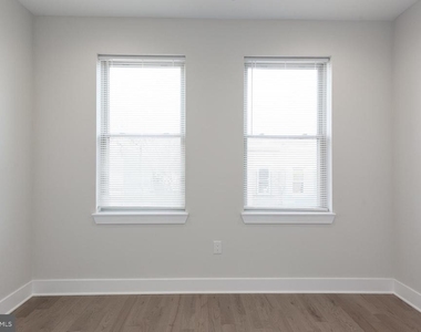 5126 Malcolm Street - Photo Thumbnail 8