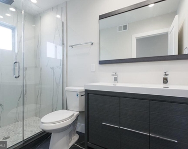 5126 Malcolm Street - Photo Thumbnail 9