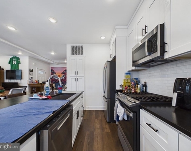 256 N 32nd Street - Photo Thumbnail 1
