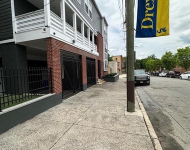 256 N 32nd Street - Photo Thumbnail 17