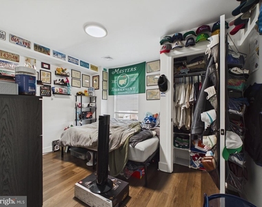 256 N 32nd Street - Photo Thumbnail 5