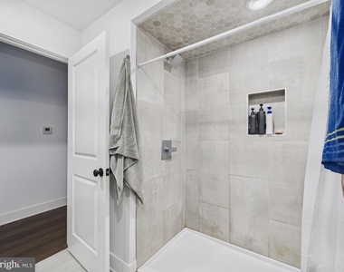 256 N 32nd Street - Photo Thumbnail 12