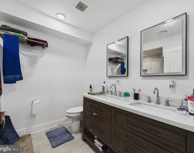 256 N 32nd Street - Photo Thumbnail 9
