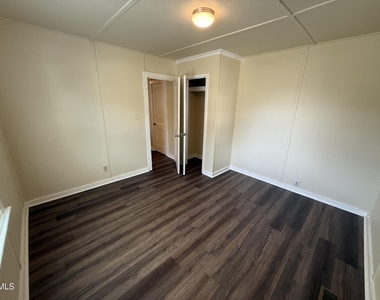 663 Coleman Street - Photo Thumbnail 6