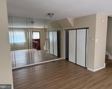 9388 Neil Road - Photo Thumbnail 36