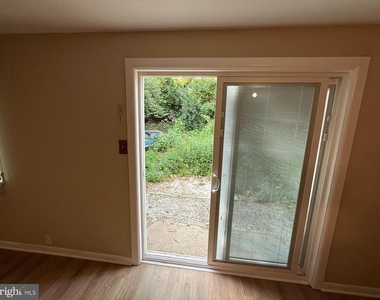 9388 Neil Road - Photo Thumbnail 13