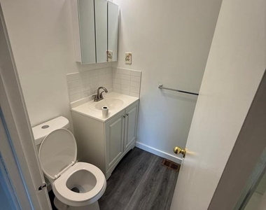 9388 Neil Road - Photo Thumbnail 32