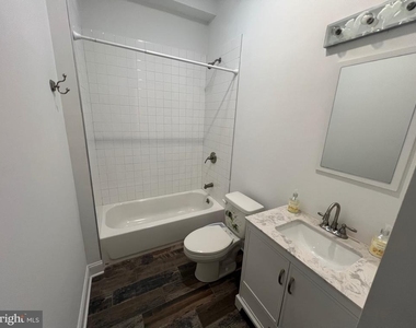 3228 W Diamond Street - Photo Thumbnail 6