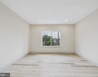 2328 N 2nd Street - Photo Thumbnail 5