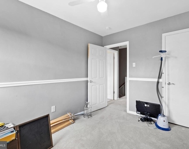 12012 Waldemire Drive - Photo Thumbnail 15