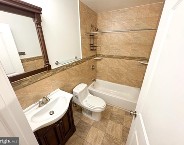 2329 S 15th Street - Photo Thumbnail 6