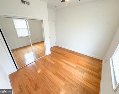 2329 S 15th Street - Photo Thumbnail 8