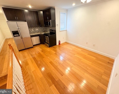 2329 S 15th Street - Photo Thumbnail 2