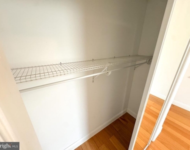 2329 S 15th Street - Photo Thumbnail 9