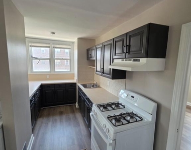 4344 Vista Street - Photo Thumbnail 8