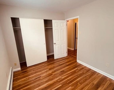 4300 Pearson Avenue - Photo Thumbnail 8