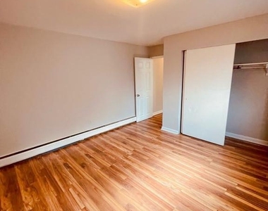 4300 Pearson Avenue - Photo Thumbnail 6