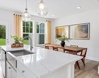 907 Kensley Grv Lane - Photo Thumbnail 1