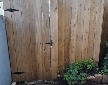878 N Taylor Street - Photo Thumbnail 17