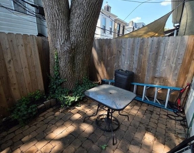 878 N Taylor Street - Photo Thumbnail 16