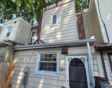 878 N Taylor Street - Photo Thumbnail 14